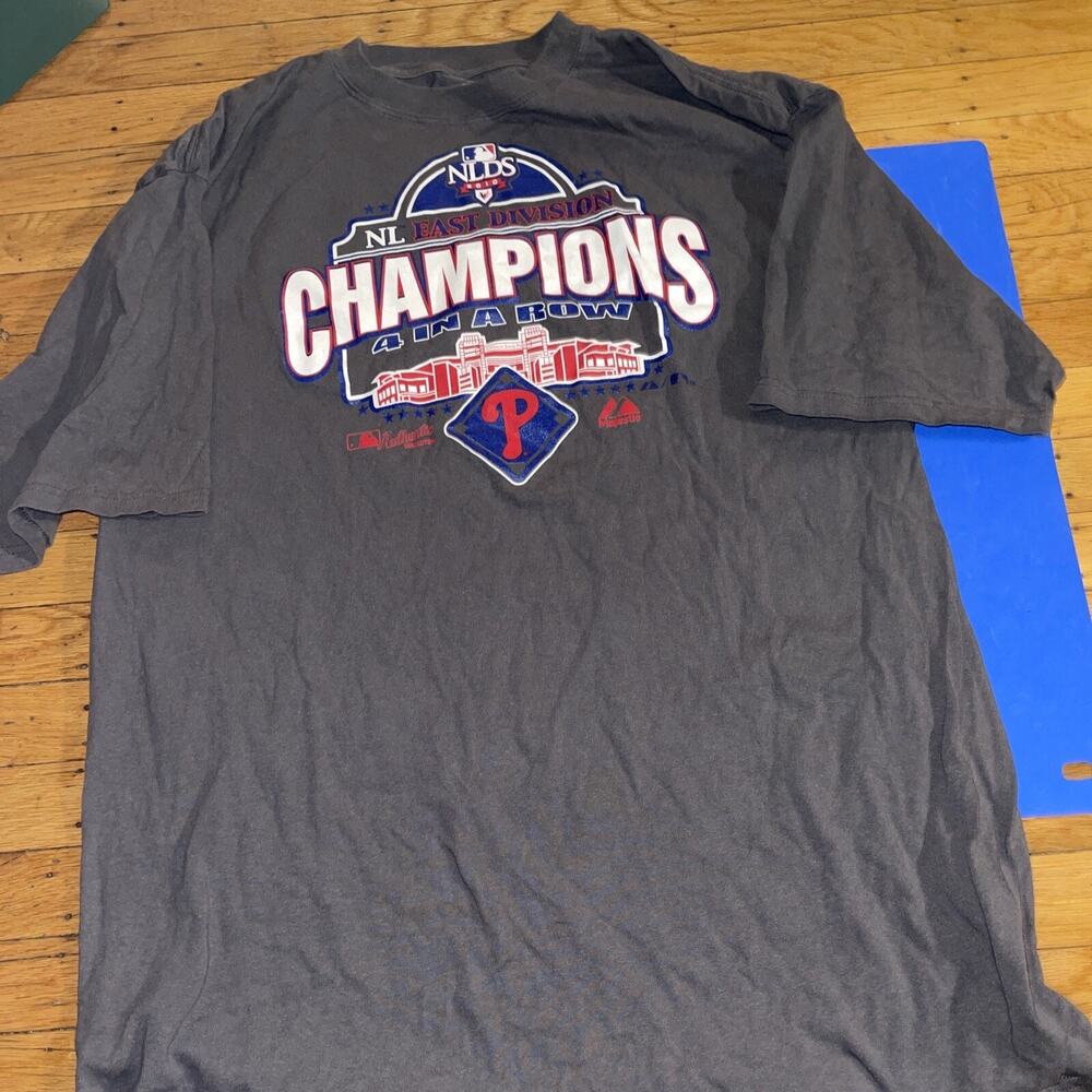 philadelphia Phillies NL East Division Champions 2010 L 4 In A Row Shirt